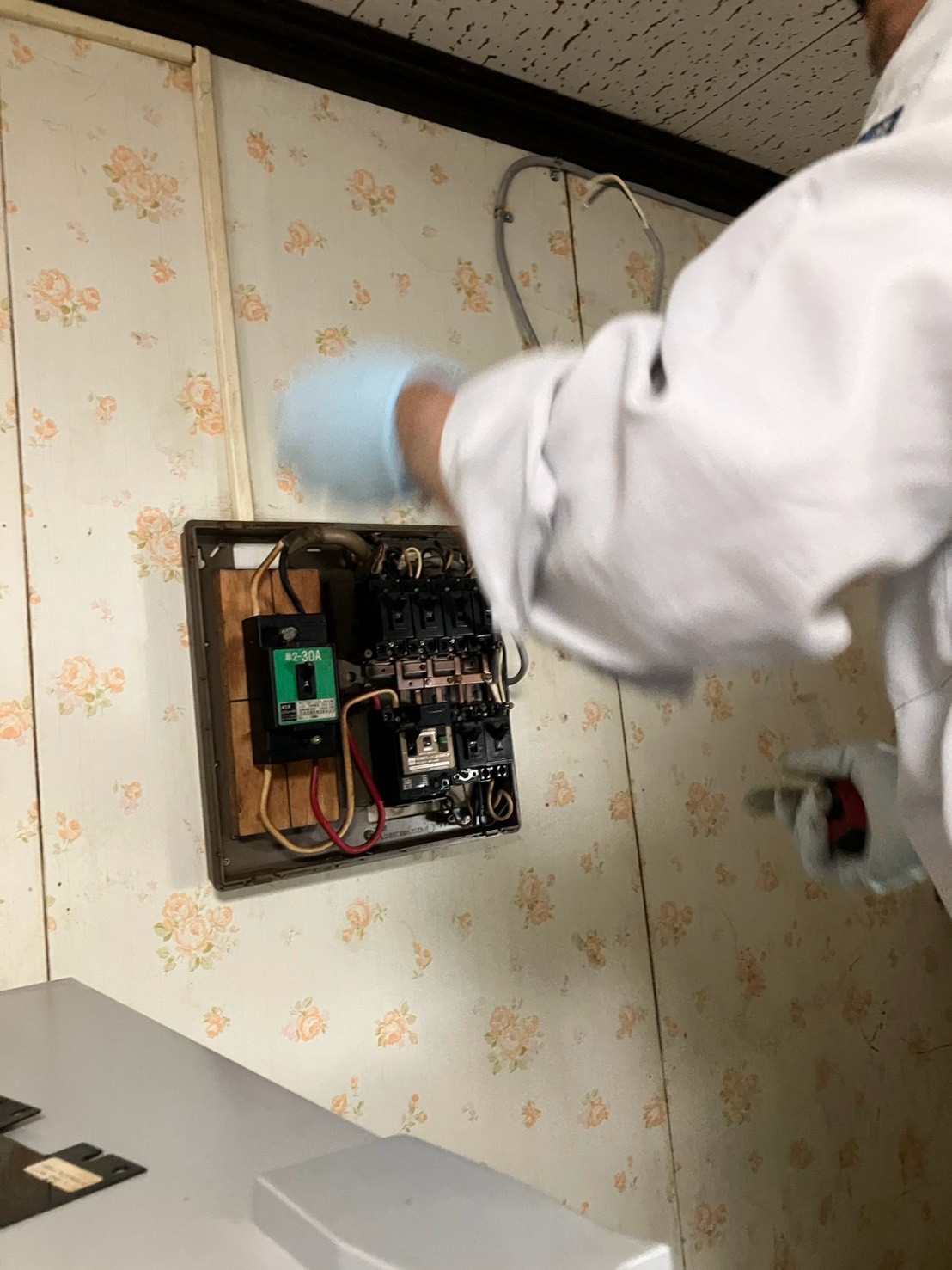 分電盤 施工中（交換作業）
