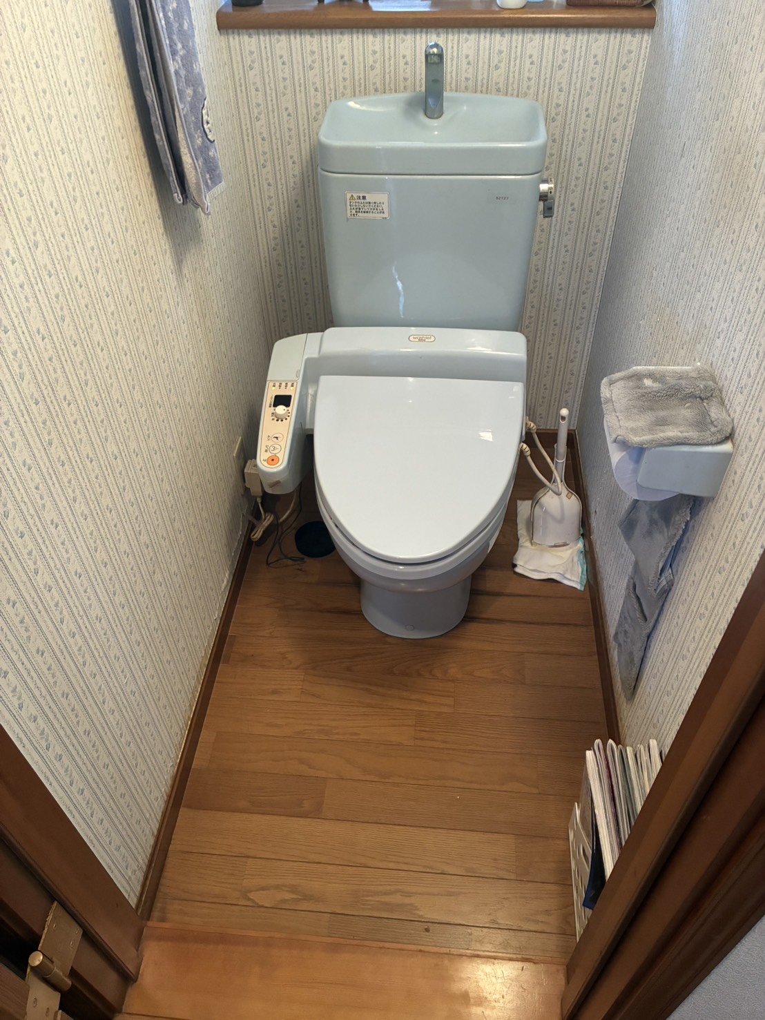 トイレ ビフォー(交換前の便器)