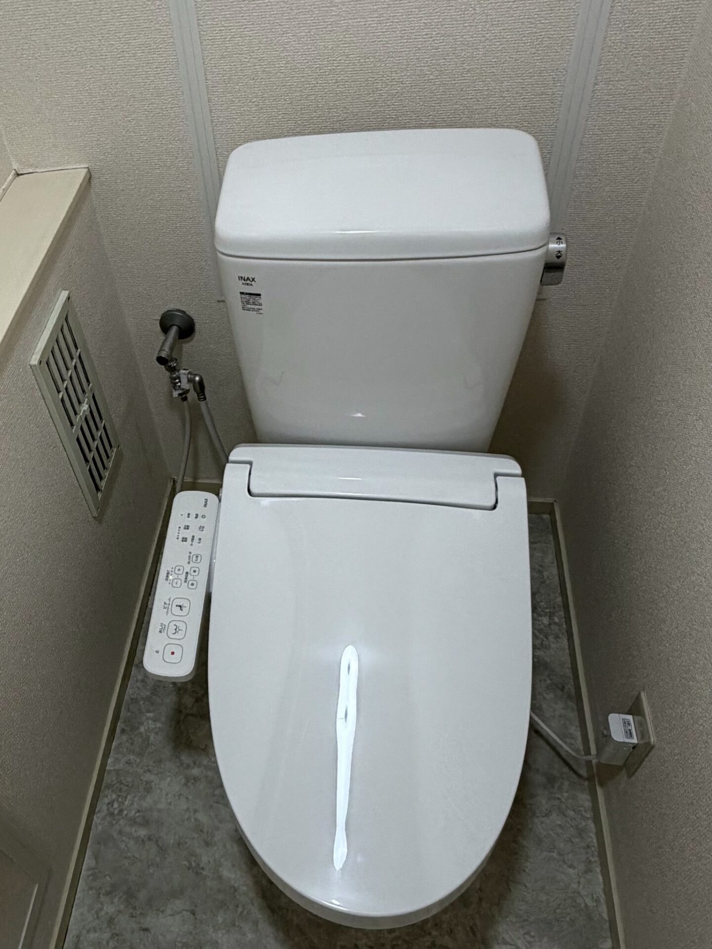 トイレ アフター(交換後の便器)